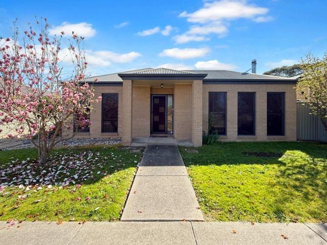 Spacious, Low Maintenance Townhouse