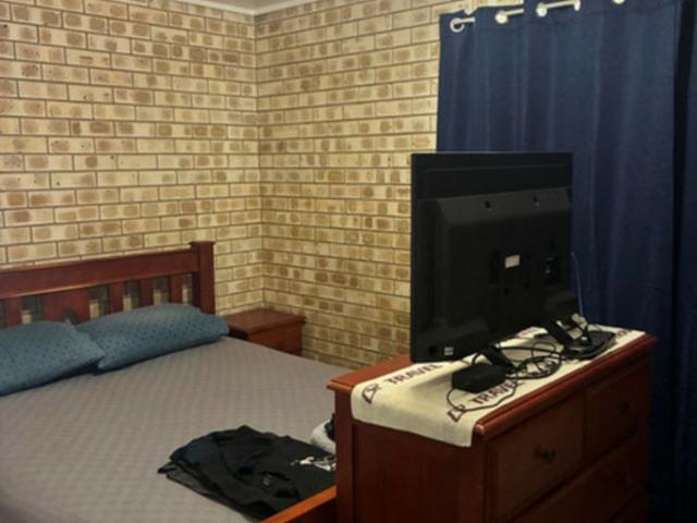 SPACIOUS & LOW MAINTENANCE UNIT IN A CONVENIENT LOCATION