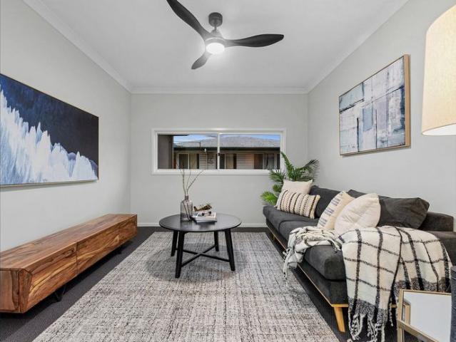 Spacious Low Set Home in Mansfield Catchment