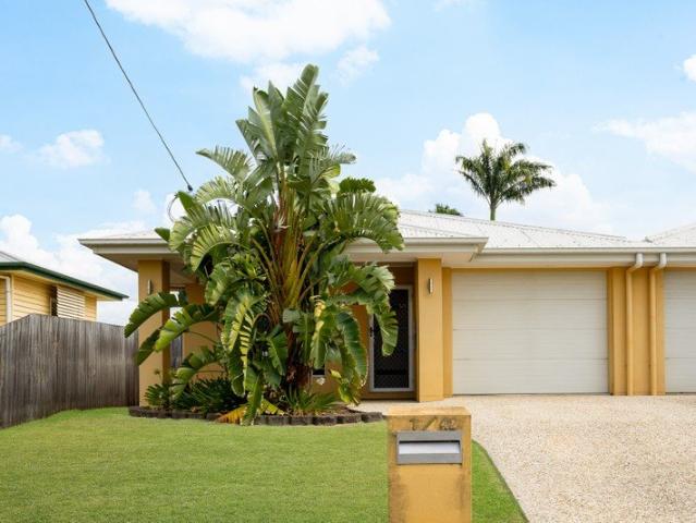 Spacious, Lowset Living on Wall Street