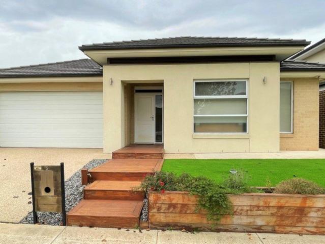 Spacious, Luxurious and Modern Living at its best!