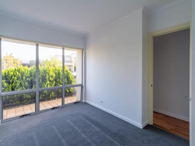 Spacious & Luxury & Convenient Low Maintenance home