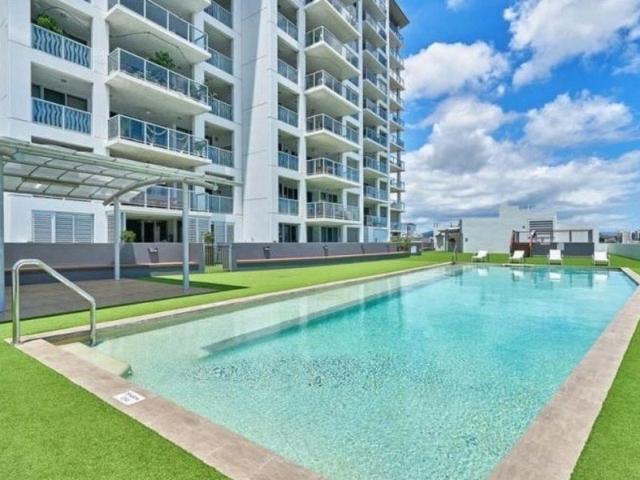Spacious Luxury Furnished Apartment in Prime Central Location 3 month lease some flexibility possible AVAILABLE MID MARCH 2027