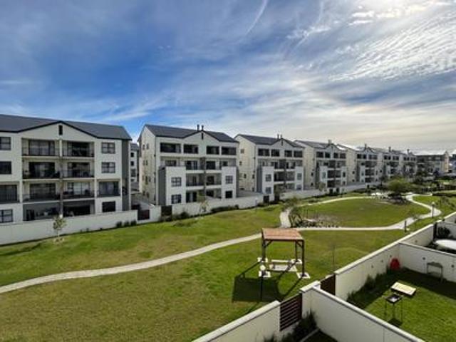 spacious luxury living in the huntsman