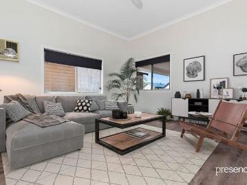 SPACIOUS MAYFIELD EAST LIVING WITH AIR CONDITIONING AND OUTDOOR ENTERTAINING