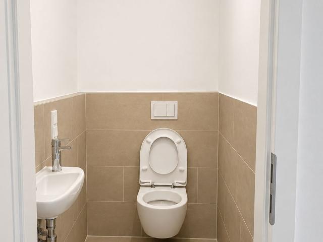Spacious minimalist apartment with terrace close to Messe