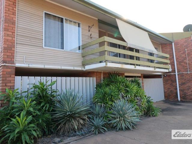 Spacious Modern 3 Bedroom Elevated Unit Low Maintenance Living with Excellent Storage & Parking