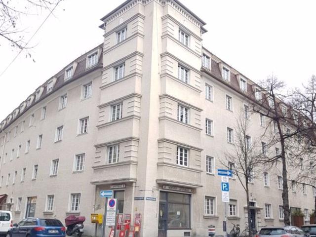 Spacious, modern 3 room suite in Munich Schwabing, Munchen Amsterdam Apartments for Rent