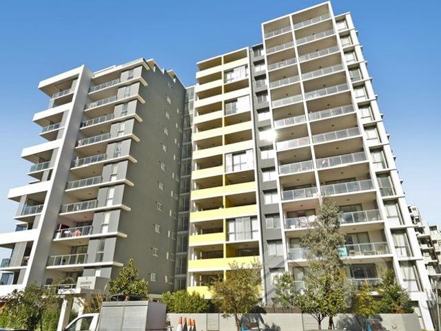 Spacious & Modern 1 Bedrooms Plus STUDY Apartment for Lease Now