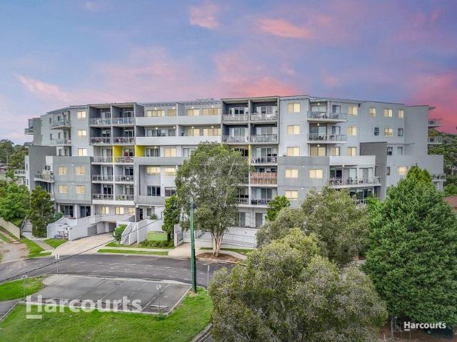 Spacious & Modern 2 Bedroom Apartment in Prime Location.