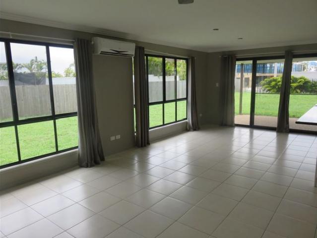 SPACIOUS MODERN 4 BEDROOM FAMILY HOME