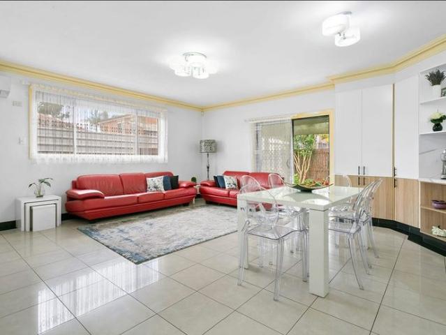 Spacious & Modern 4 Bedroom Family Home