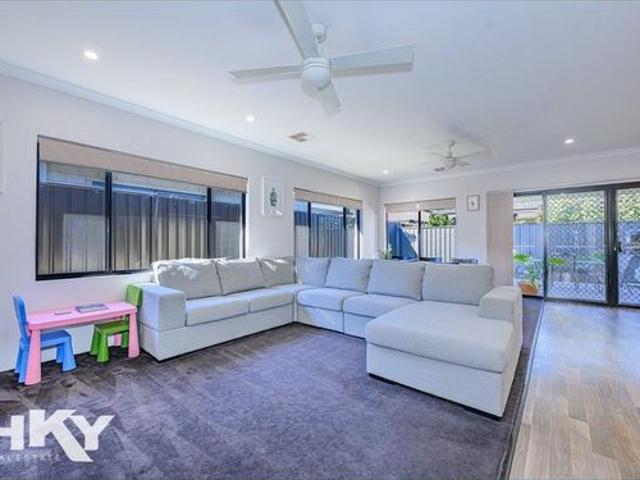 Spacious Modern 4x2 Family Home with Premium Features & Entertainer's Backyard