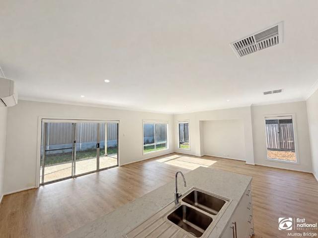 Spacious, Modern and Low Maintenance Family Home