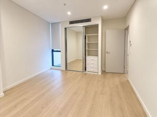 Spacious Modern Apartment in a Prime Hurstville Location!