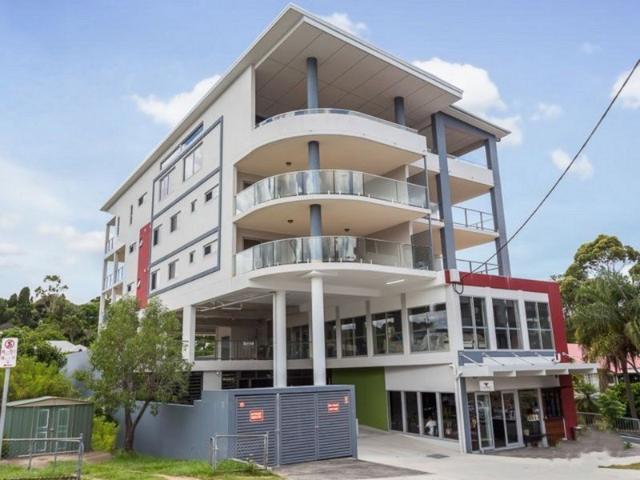 Spacious Modern Apartment in Unbeatable Location
