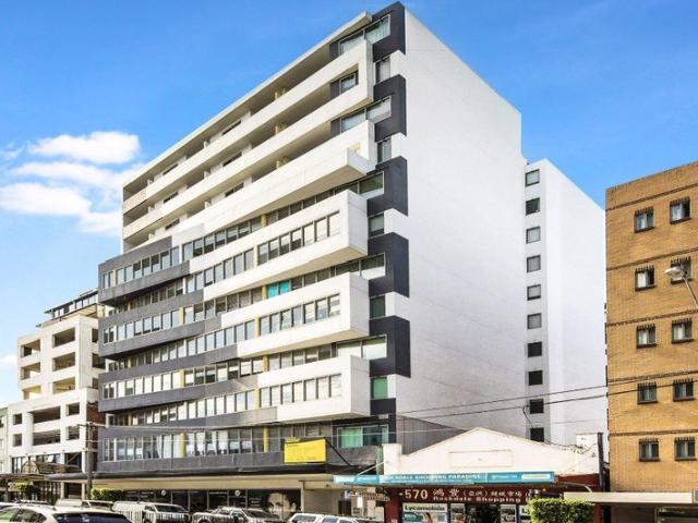 Spacious Modern Apartment Located in the Heart of Rockdale