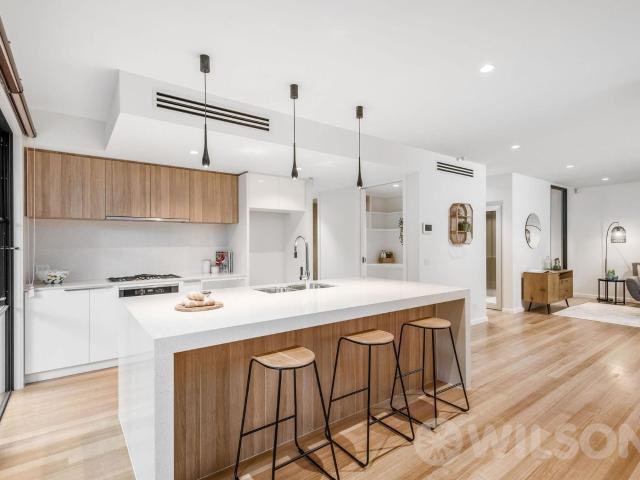 Spacious Modern Gem in Prime Caulfield North Location