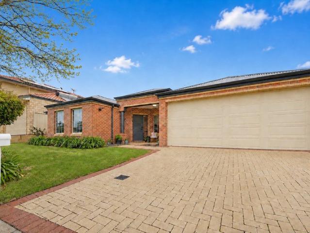 SPACIOUS, MODERN & FABULOUS!