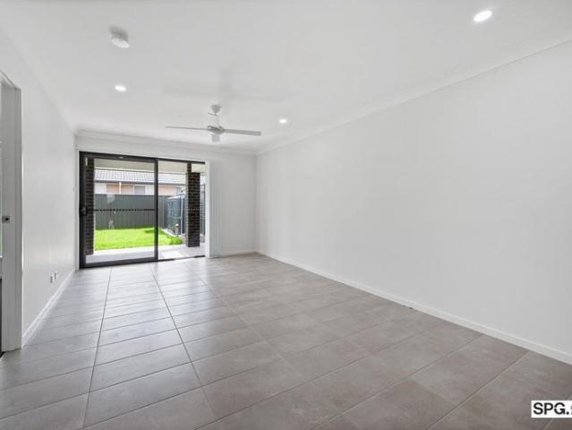 Spacious & Modern Family Duplex in Heddon Greta