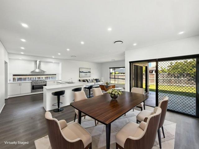 Spacious & Modern Family Home !