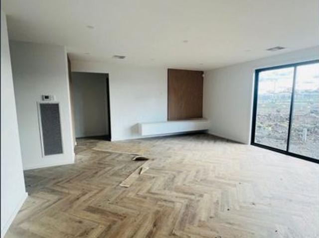 Spacious & modern family home in a convenient Wollert location!