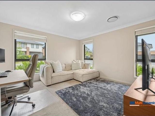 Spacious Modern Family Home in Prime Edmondson Park Location