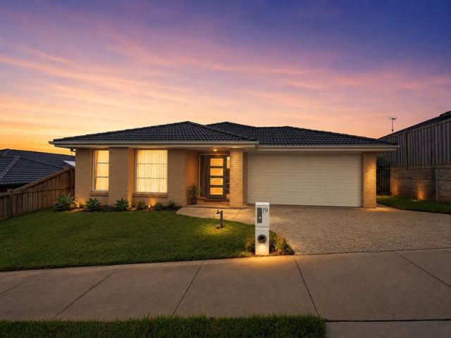 Spacious & Modern Family Home in Warragul