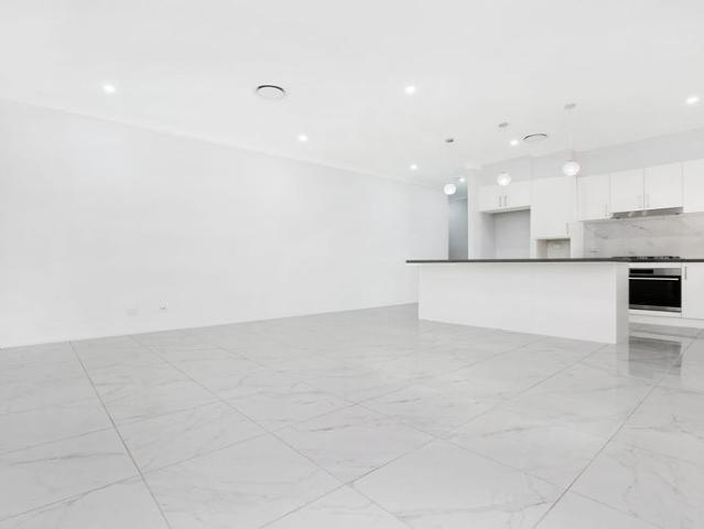 Spacious Modern Family Home with Double Garage