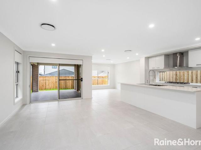 Spacious Modern Family Home with Quality Finishes