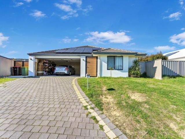 Spacious Modern Family Home with Solar Panels, Large Backyard & Great Location!