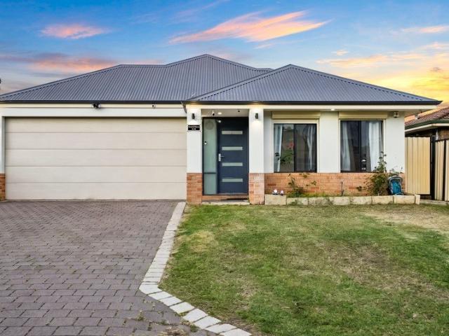 Spacious Modern Family Living in a Quiet Location