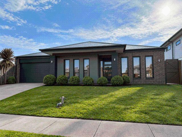 Spacious & Modern Family Living in a Sought After Estate!