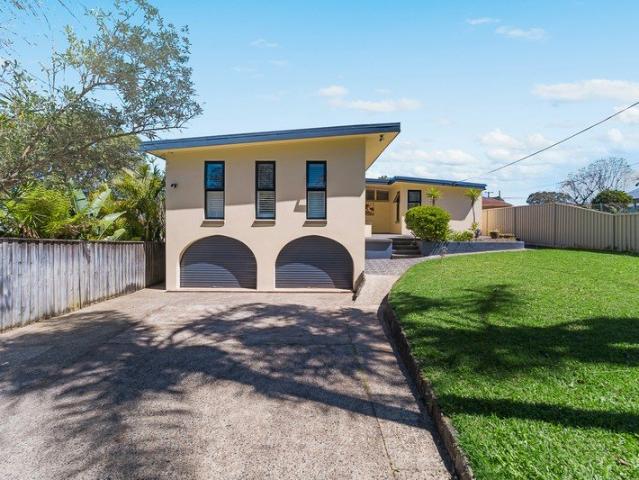 Spacious Modern Family Residence in a Premier Carlingford Location
