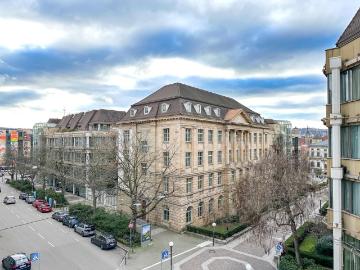 Spacious, Modern, Fully Furnished 3.5 Room Apartment with Parking in Prime Stuttgart Location – Move in Ready