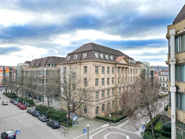 Spacious, Modern, Fully Furnished 3.5 Room Apartment with Parking in Prime Stuttgart Location – Move in Ready, Stuttgart Amsterdam Apartments for Rent