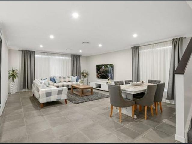 Spacious Modern House Just Come To The Market First Time For Lease