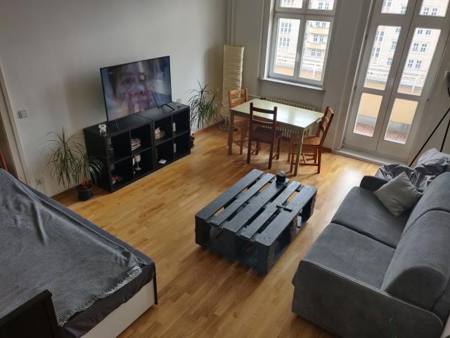 Spacious modern home in Friedrichshain: Bedroom + Livingroom with Daybed and Sleep Sofa + Balcony + Kitchen + Bathroom Shared Flat