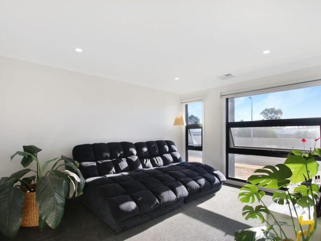 Spacious Modern Home in Moorook