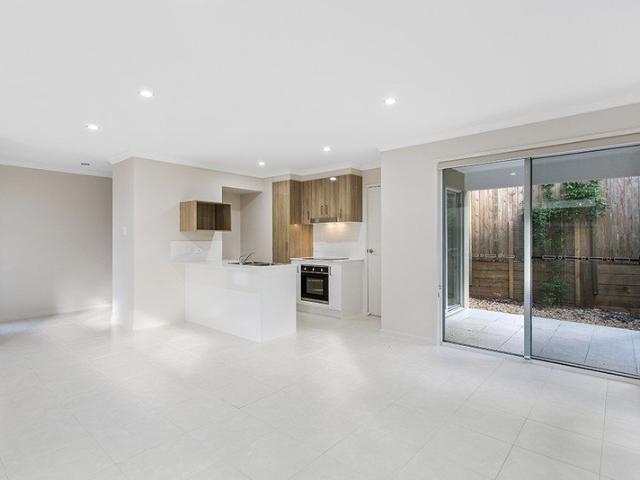 Spacious, Modern & Low Maintenance Living in a Convenient Location