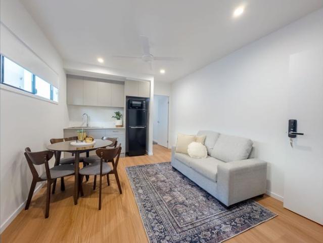 spacious Modern luxury unit