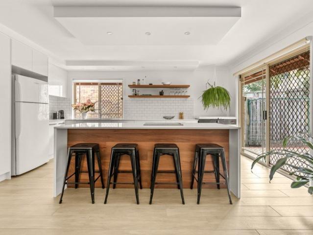 Spacious & Modern Townhouse Filled with Natural Light