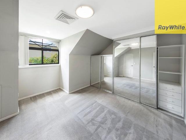 Spacious & Modern Townhouse in an Unbeatable Location