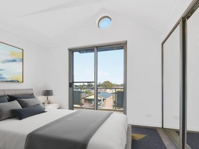 Spacious & Modern Townhouse in the Heart of Maroubra