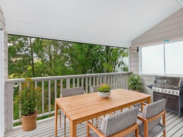Spacious & Modern Two Bedroom Apartment
