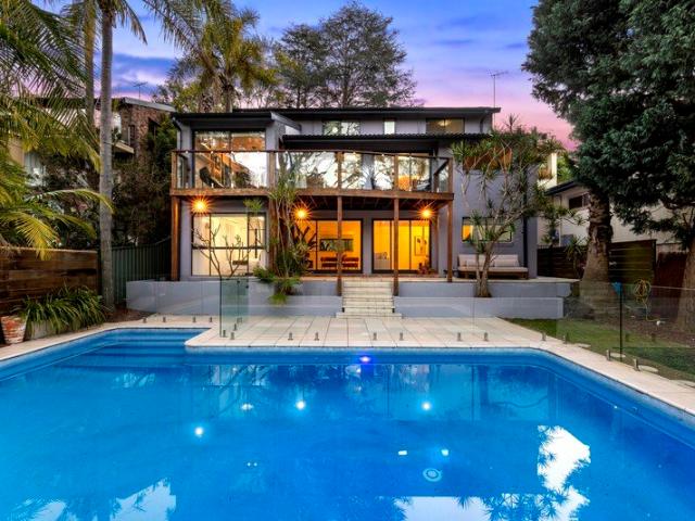 Spacious Multi Level Living with Pool Overlooking Kareela Golf Course