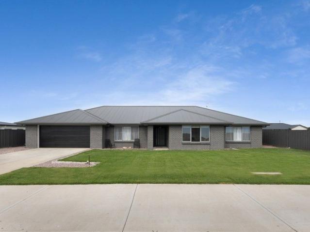 Spacious & Near New Family Home