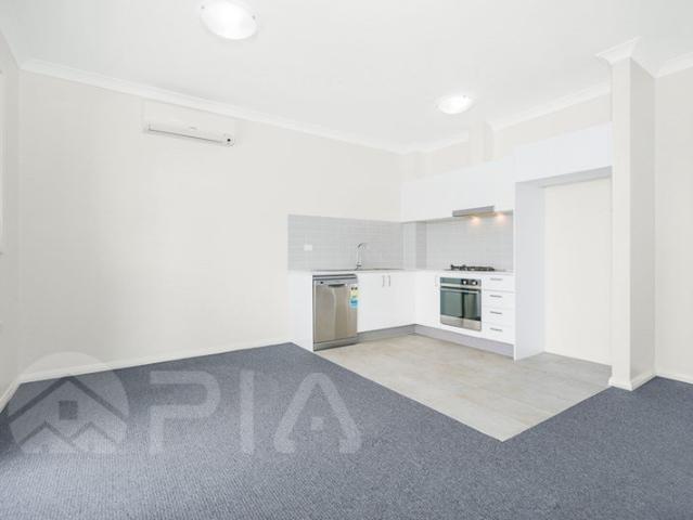 Spacious Near New One Bedroom Apartment For Lease!