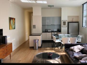Spacious New York Style Warehouse Style Apartment in the Heart of Southbank FULLY FURNISHED