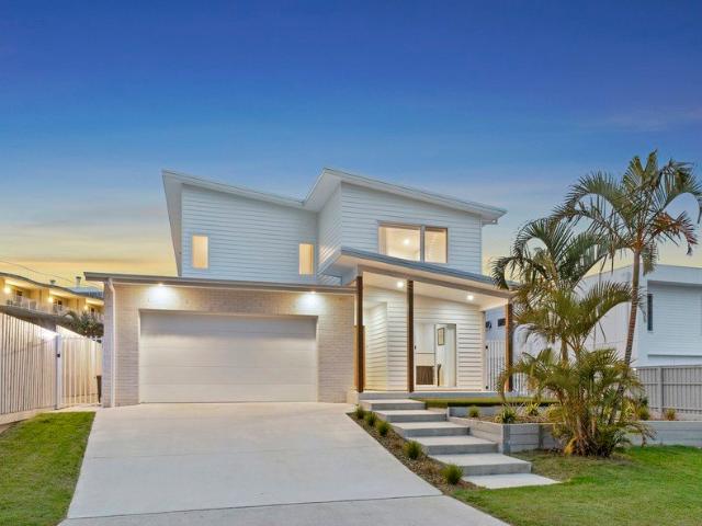 WILL BE SOLD Spacious Newly Built Beach house